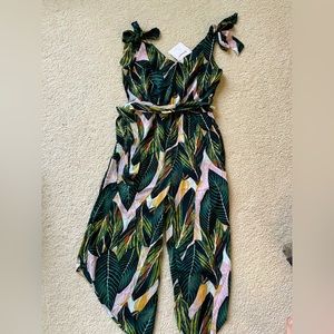 Belongsci jumpsuit. Size M. Elastic waist with tie belt.  New with tags